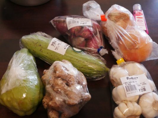 フィリピンのスーパーで購入した野菜