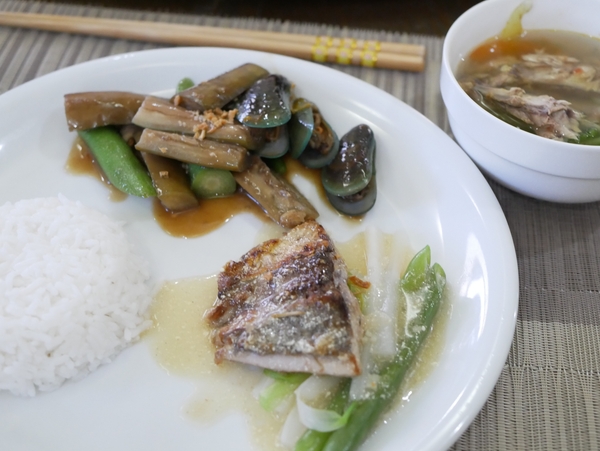 DETiで提供される食事（フィリピン家庭料理メイン）